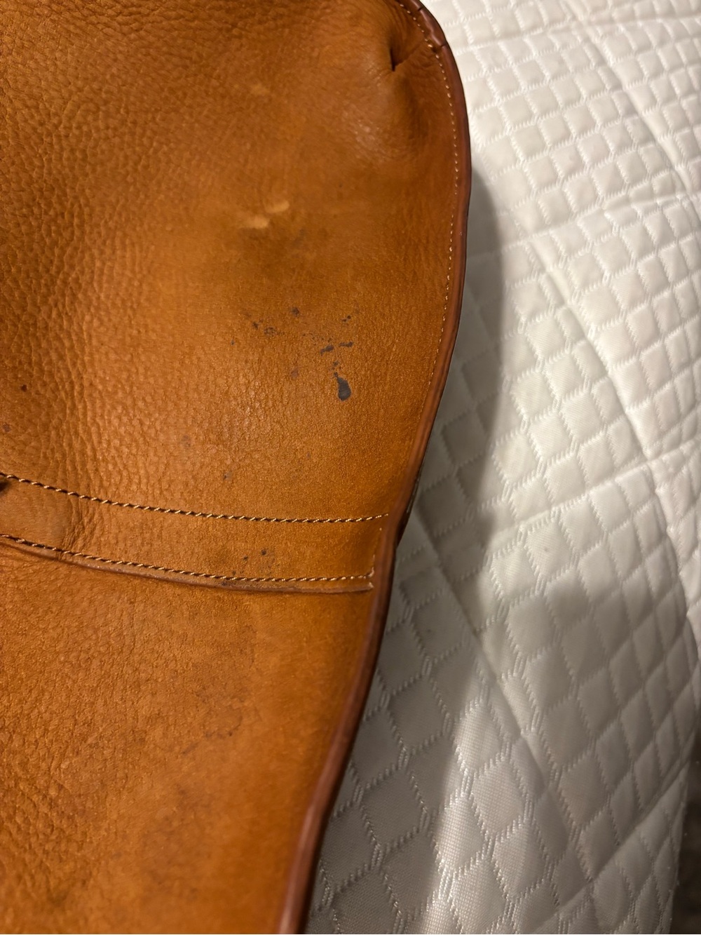 HOBO Chestnut Pebbled Leather Hobo Shoulder Bag - Picture 4 of 5